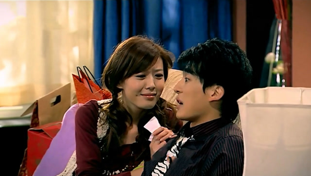 陈美嘉网购红酒性感内衣约会关谷,被吕子乔发现后惨遭敲诈!