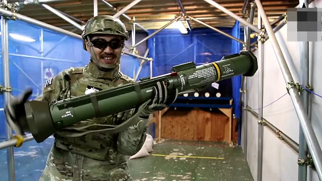 21世纪最尴尬的发明,没有之一,日本人制作的肩扛式火箭筒