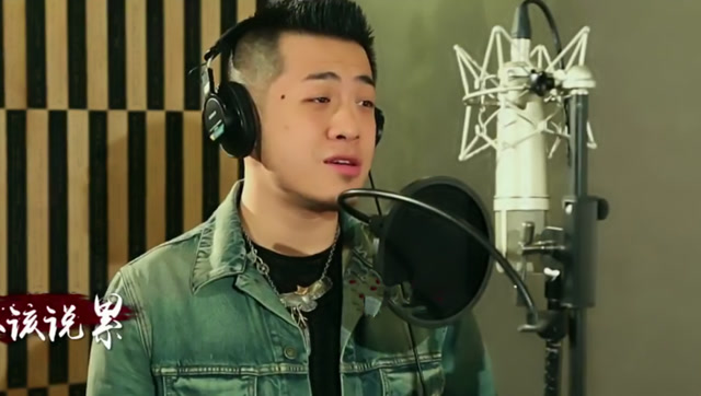 高进,大壮再次合体献唱《本色英雄》唱的动情,真好听!