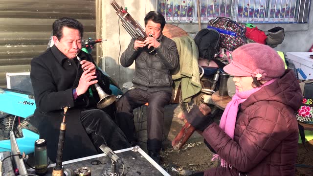 河南省民间白事,老师原汁原味的唢呐演奏,太好听了