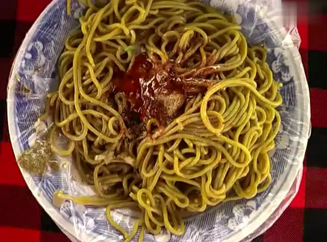 陕西小吃淳化荞面饸饹 连路边摊生意都这么好