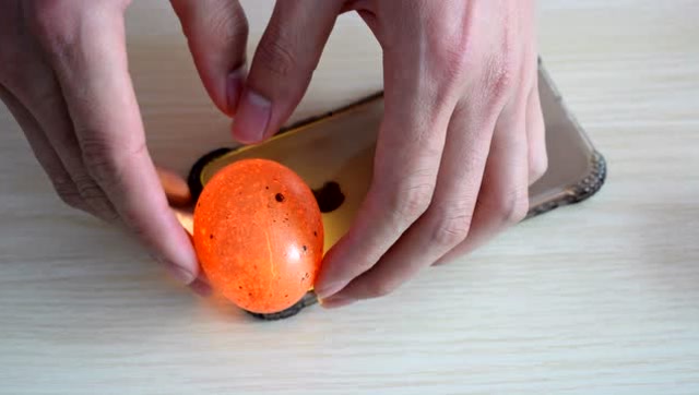 手电筒照种蛋方法图片
