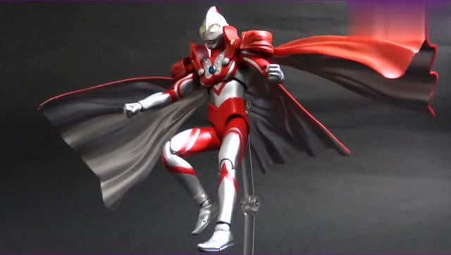 《佐菲奥特曼》披风版act玩具开箱展示!