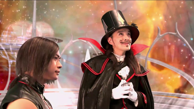 魔幻手机:马雷恶魔竟来2060年的监狱找陆小千儿子!