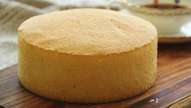 不用烤箱,不用电饭煲,玉米面蛋糕这样做出来,香甜虚软