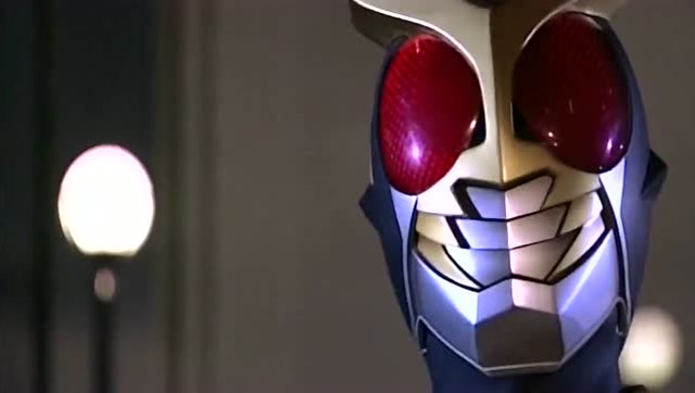 假面骑士亚极陀火焰形态初次登场!这把剑,削铁如泥!