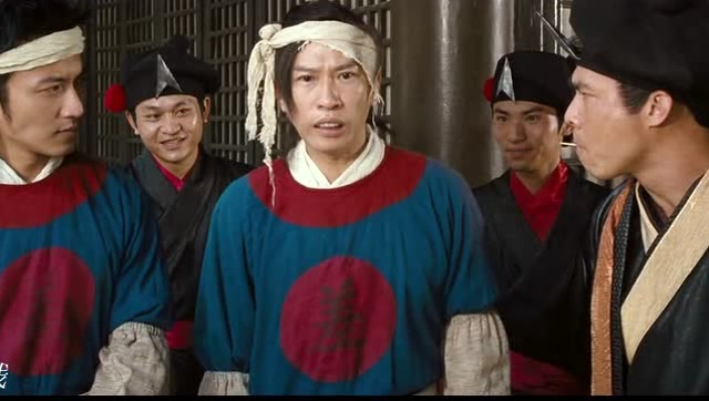 财神客栈:衙门里的老大看不起谢霆锋和张家辉,让两人去洗衣服