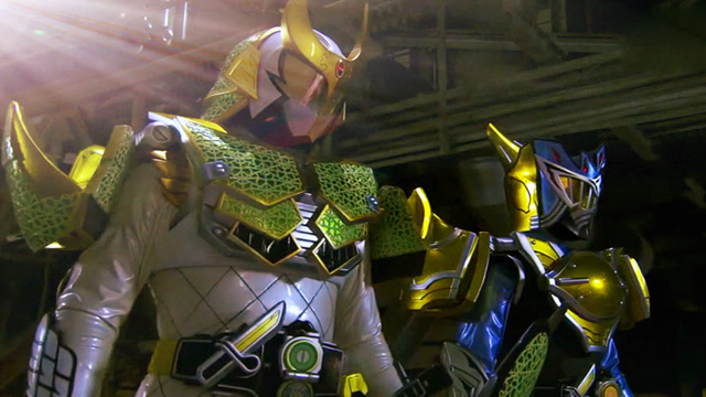 假面骑士:saver初次亮相!对战斩月与duke!他是第一位骑士!