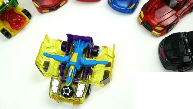 魔幻变形车飞翔车神玩具套装