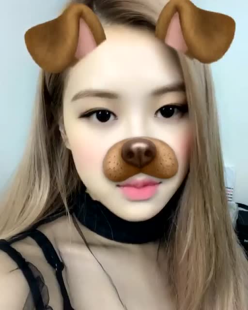 181001朴彩英自拍一则