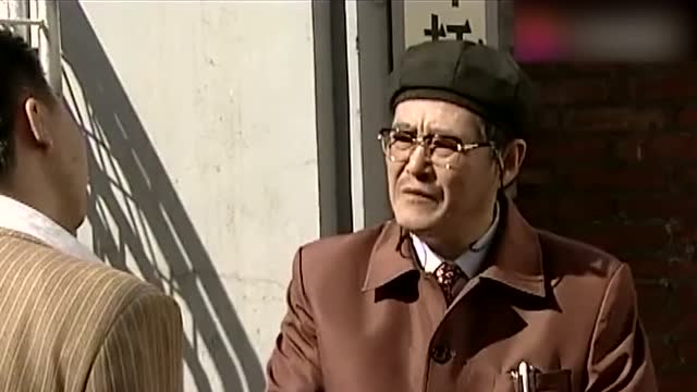 牛二和马大帅放狠话,还没说完就被警察带走!