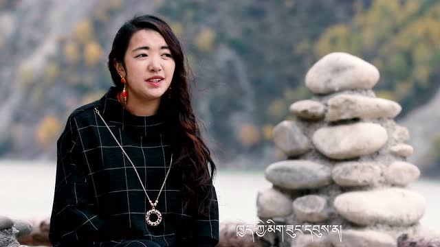2018年藏族青年歌手索南措毛最新单曲金童玉女