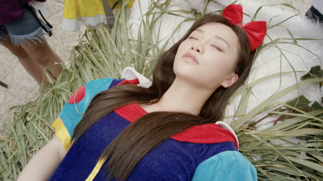 欣赏二胡大师 王一婧 演奏周杰伦曲《菊花台》别有一番风味!