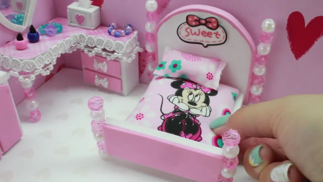 微世界diy:迷你迪士尼粉红色少女房间