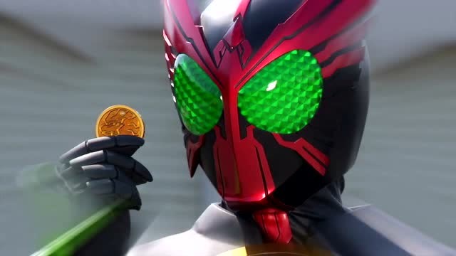 《假面骑士》kazari疑惑映司怎么会有他的核心硬币,到底是谁给他的