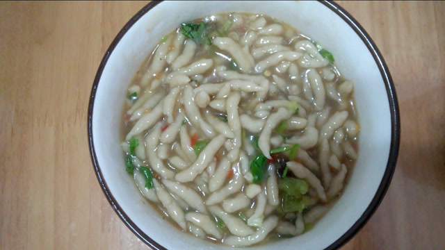 您吃过吗?抿扒股 山西左云粗粮 土豆和莜面的绝佳搭配 口感爽滑