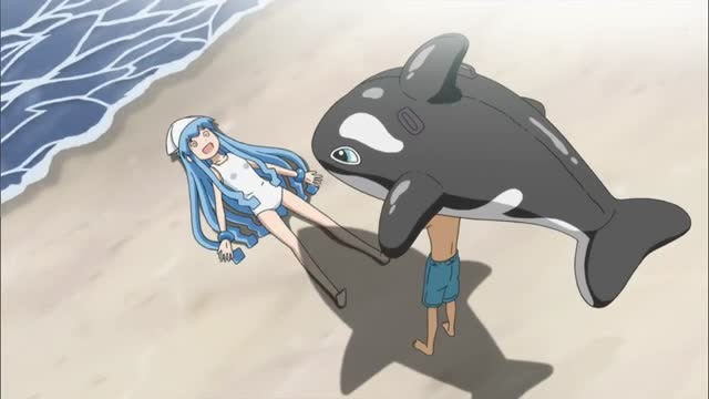 乌贼娘被虎鲸救生圈给吓哭,以为自己要被吃