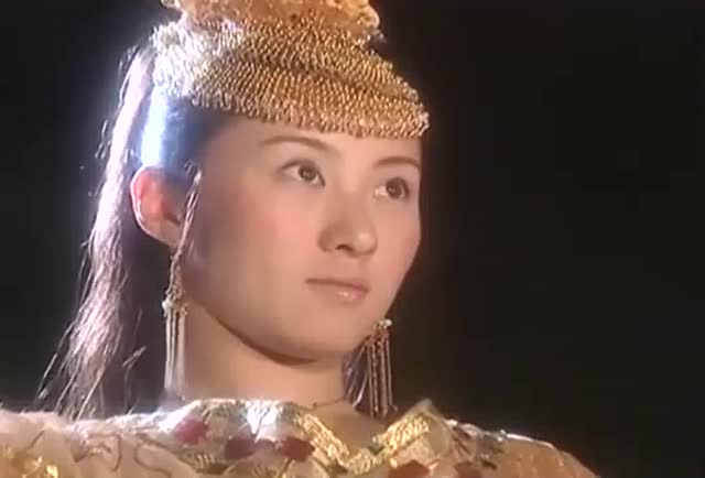 少年王卫斯理:白素穿上金缕玉衣惊艳登场,卫斯理看得眼睛都直了