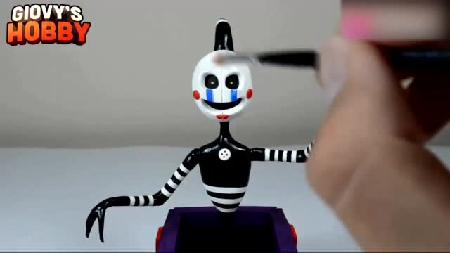 手办玩偶制作秀:装扮打造玩具熊的五夜后宫傀儡人偶