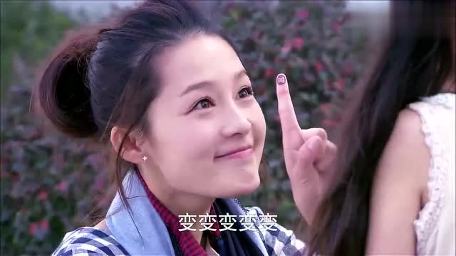 璀璨人生:叶琳和章赫凡一起牵手跳舞,叶琳望着他,不愿放手