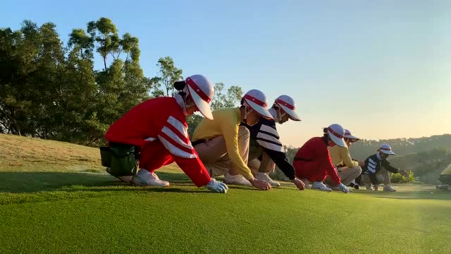 观澜湖球童写真58届东莞新球童