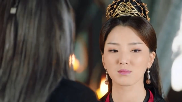 柳明月嫉妒薛菲,心思歹毒,一心想要抓住花不弃