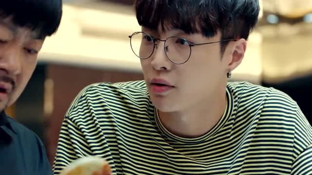 《黄金瞳》马胖子看上一块玉佩 讲价小能手石三儿出手拿下