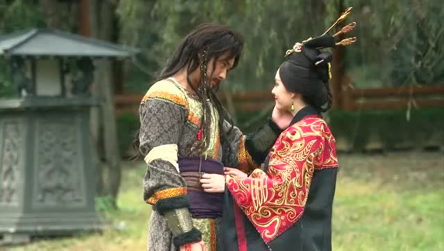 芈月传:芈月和义渠王甜蜜恋爱,芈姝竟派人刺杀,一箭射中翟骊!