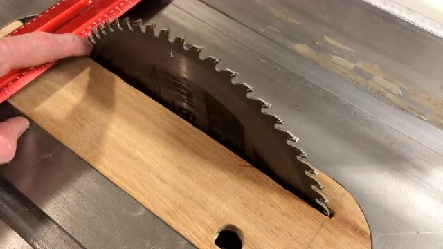 木工刀具应用知识 硬质合金圆锯片这样清洗锯片使用帮命才长