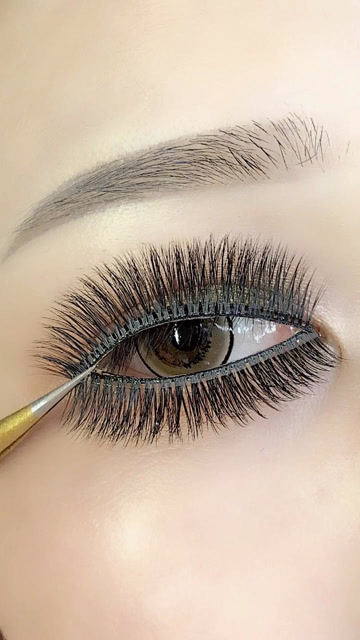 正确的粘睫毛方法,你学会了吗?