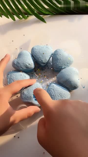 传统的冰山泥玩过没?它的造型看起来很有创意