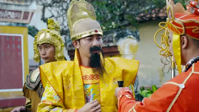 越南2019版《西游记》唐僧拜别李世民,旁边护卫好像何云伟