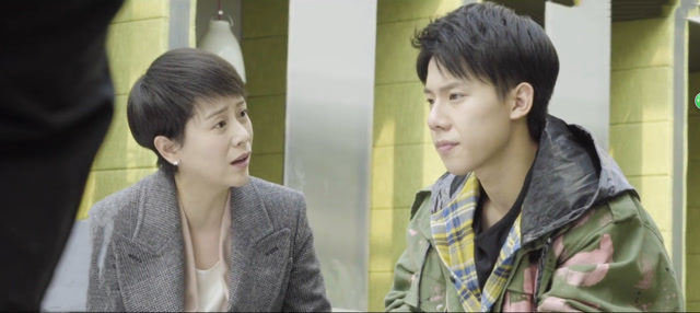 小欢喜:方一凡偷偷去打工,被童文洁抓回学校,得知真相泪崩了