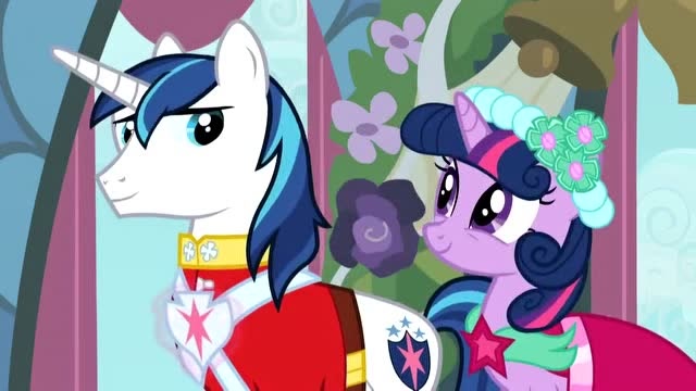 闪耀盔甲和音韵公主的爱引发了奇迹,她们用爱打败了敌人,泪目了