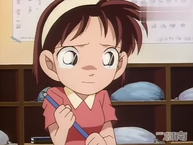 名侦探柯南:教务主任太奇怪,步美被吓得直哭