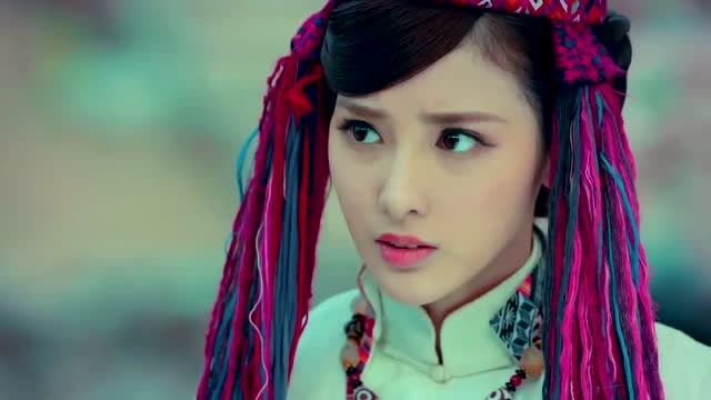 东宫女孩从不跳戏,这大土司又美又a,彭小苒的颜值是真的高啊!