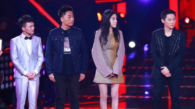 当好声音冠军张碧晨,被淘汰的周深同唱这首歌,竟然差距这么大!