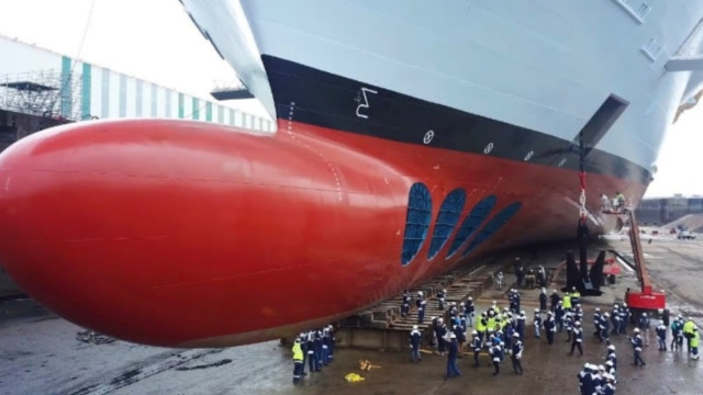 为什么轮船的底部都要涂成红色?原来除了好看,还有这个重要作用!