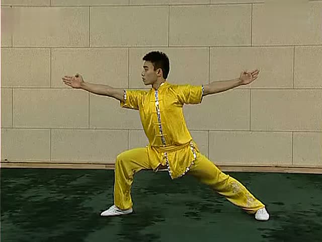 第7周2次课学习武术少年拳--垫步弹踢-马步横打