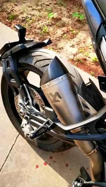 贝纳利752s改装 火焰排气 752改装全段 sc ar排气