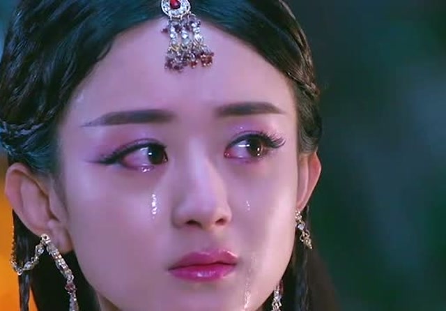 赵丽颖哭戏合集,演技炸裂让人心疼,隔着屏幕都看哭了