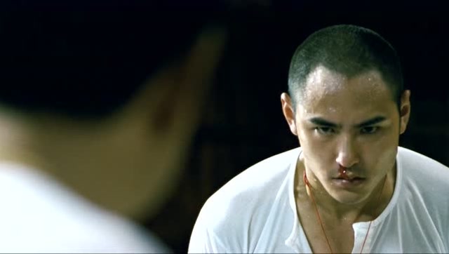 艋舺:阮经天自己被打,兄弟几个只能看着,这个老头可真够狠的,还上家伙