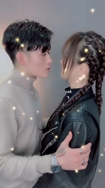 辰飞过来君君干嘛啊