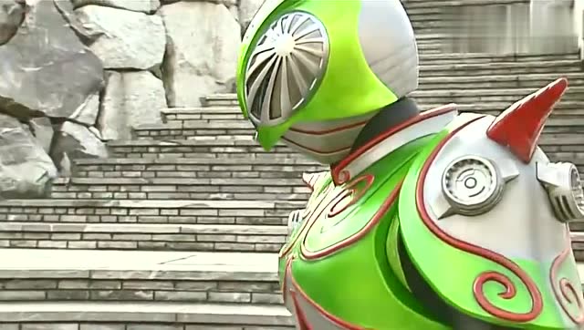 假面骑士龙骑:变色龙骑士果然变态,居然复制加隐身