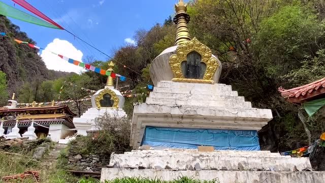 《天府四川》43,古老的毗卢遮那圣窟