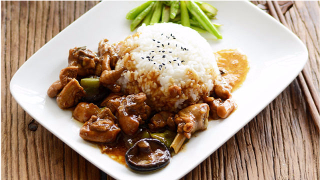 红烧鸡腿盖浇饭