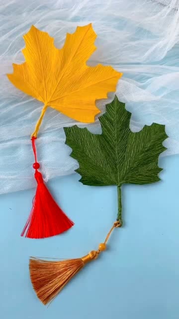 秋天到了,给自己做一个"枫叶书签"吧!