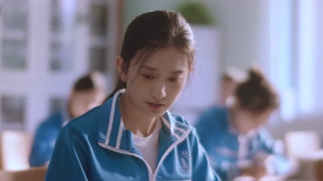 拾光里的我们孙千陆珈上课放屁被同学笑话