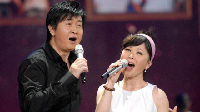 付笛声任静夫妻合唱《知心爱人,歌声太甜蜜,感人至深!