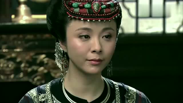 山寨夫人拥有五百兵权稳坐堡主之位,把四位祖老压的服服帖帖